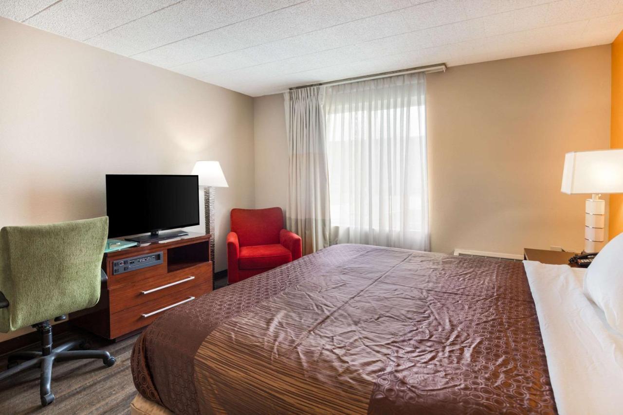 Rodeway Inn&Suites - Poconos Delaware Water Gap Exterior foto